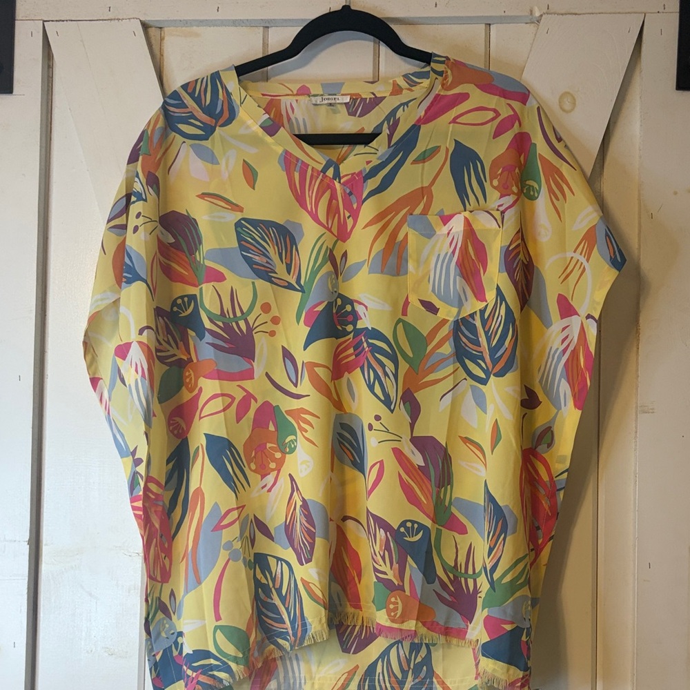 JODIFL Multicolor Leaf Pattern Top - image 1